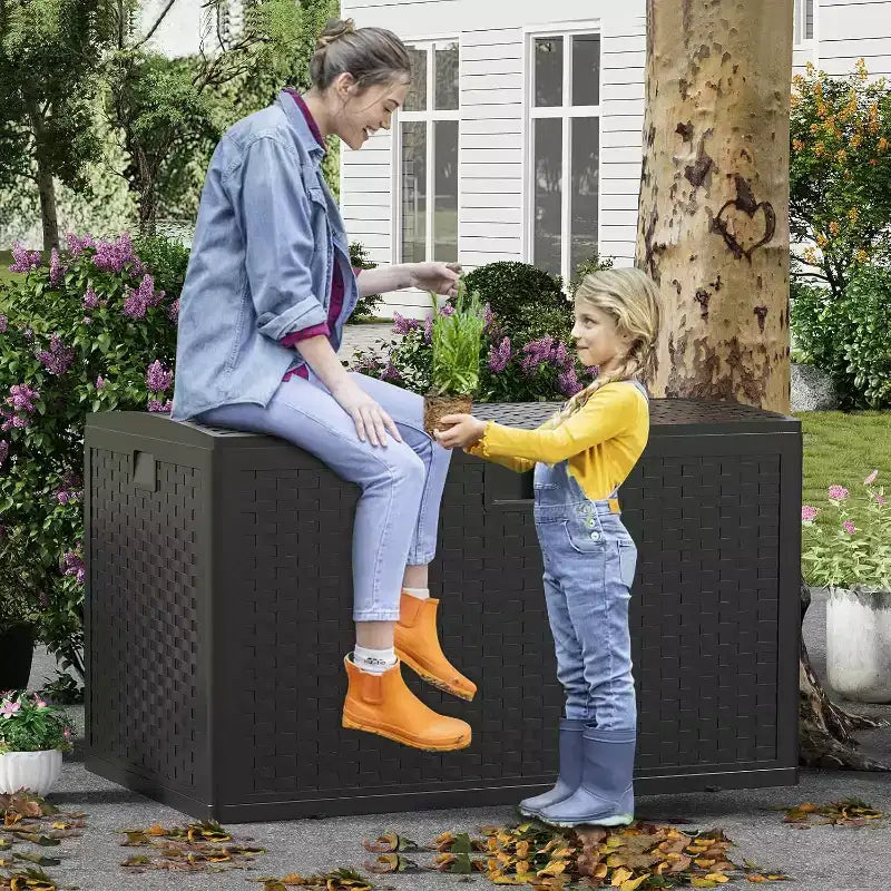 Outdoor-Aufbewahrungsbox mit 120 Gallonen Fassungsvermögen, abschließbare Terrassenbox, wasserdichter Organizer aus Kunstharz mit Rattanoptik für Garten und Hinterhof