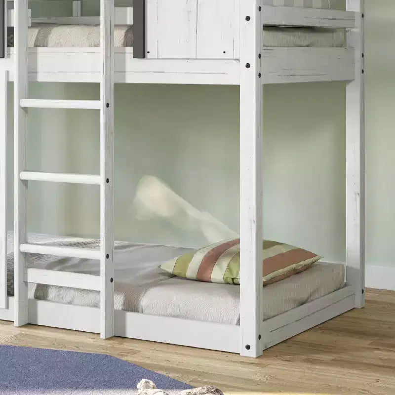 Litera tipo casita para niños, con dos camas individuales, litera Montessori baja de madera, escalera de fácil acceso a la cama superior