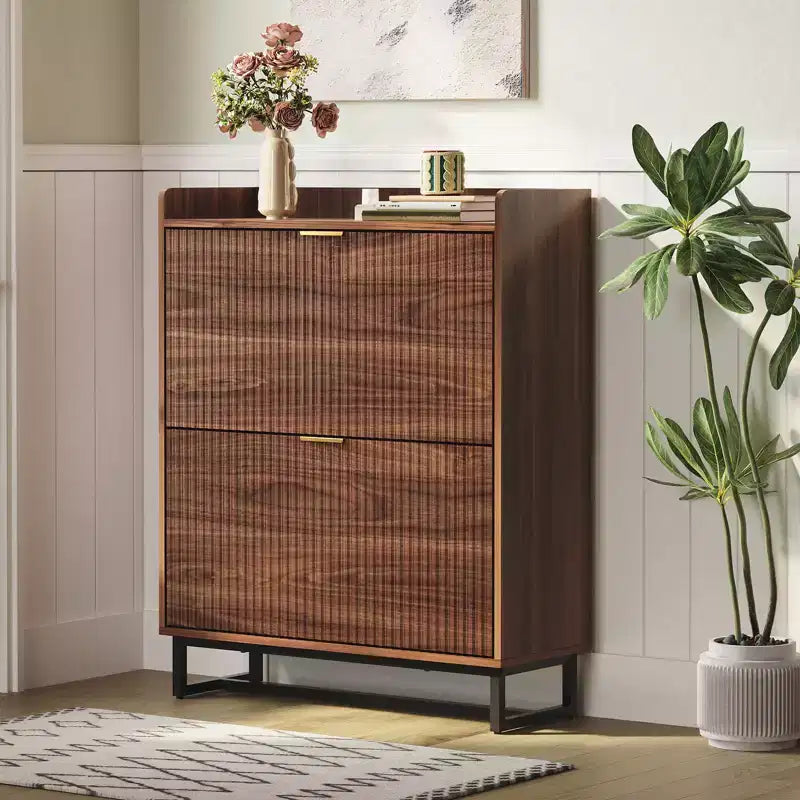 Meuble à chaussures avec 2 tiroirs basculants, rangement étroit en bois à façades cannelées, dissimulé, pour entrée, noyer