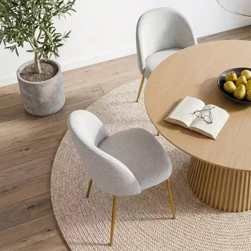 Silla lateral tapizada en blanco, 30 H